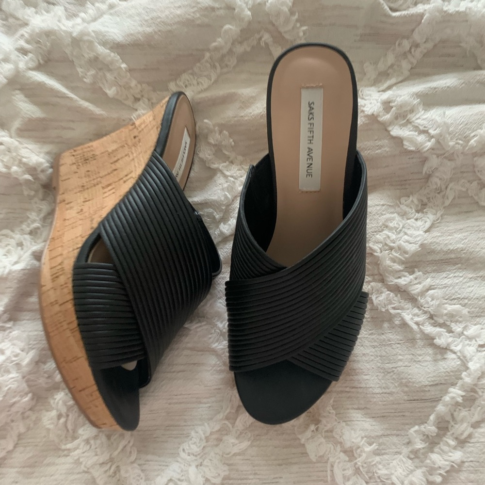 Saks Fifth Ave Wedges Sandals Black Size 7 - Picture 3 of 3